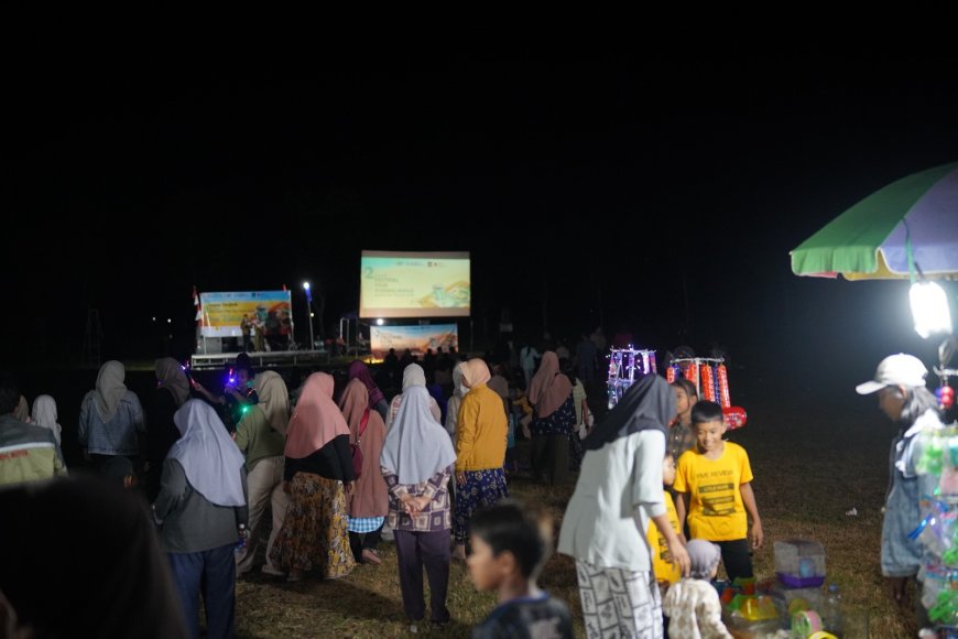 Layar Tancap Ala FFP & Komunitas Purbalingga